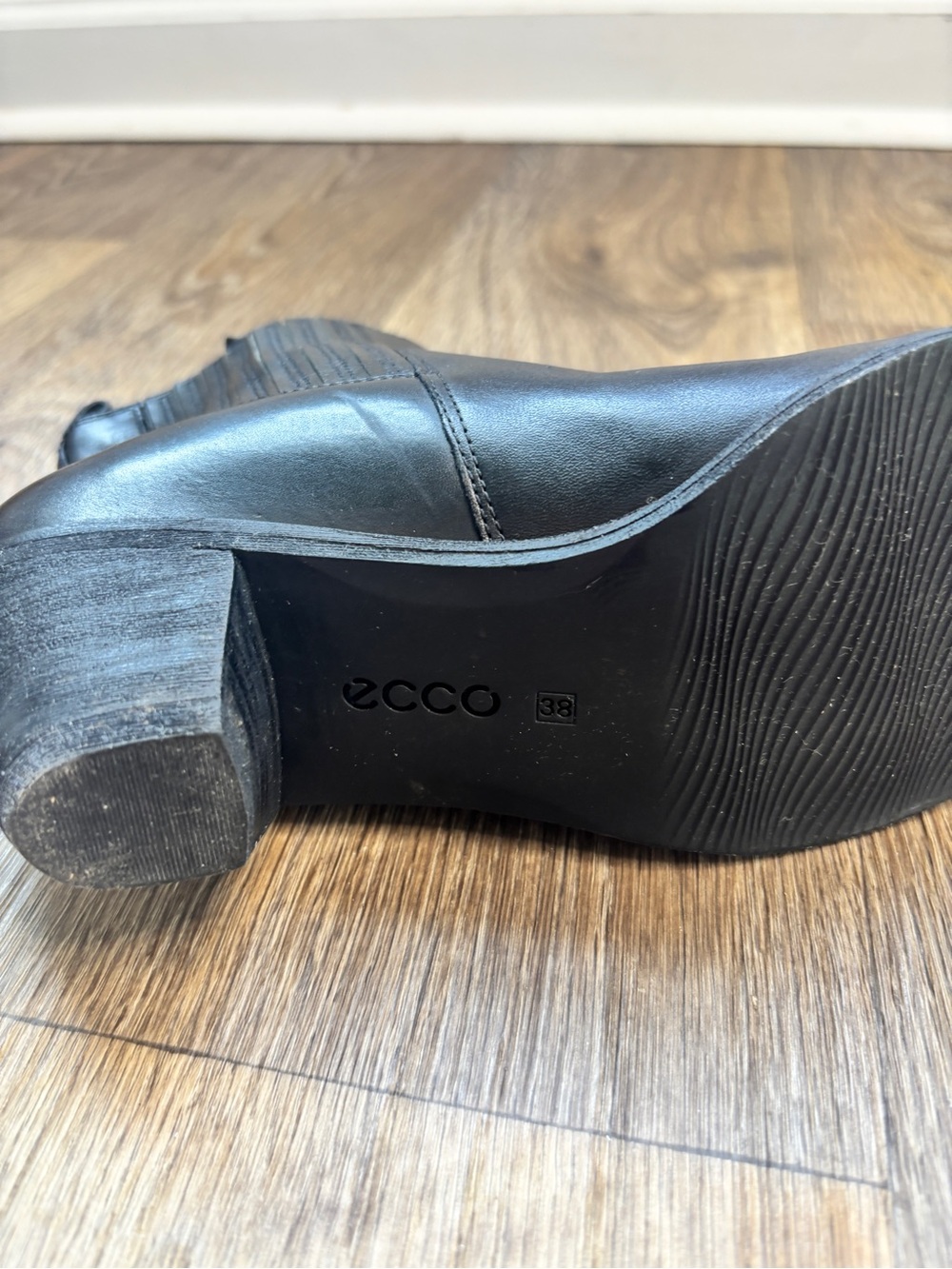 ECCO Black Leather Chelsea Ankle Boots Women’s EU 38 US 7.5 8 - Picture 11 of 12